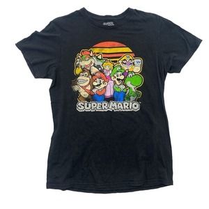 Super Mario Graphic Tee Thrifted Vintage Style Size M
